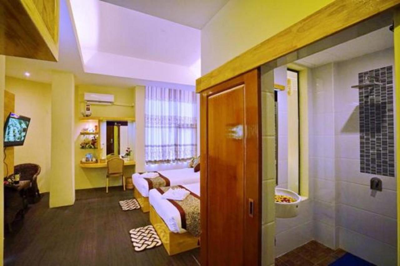 Relax Mandalay Hotel Exterior foto