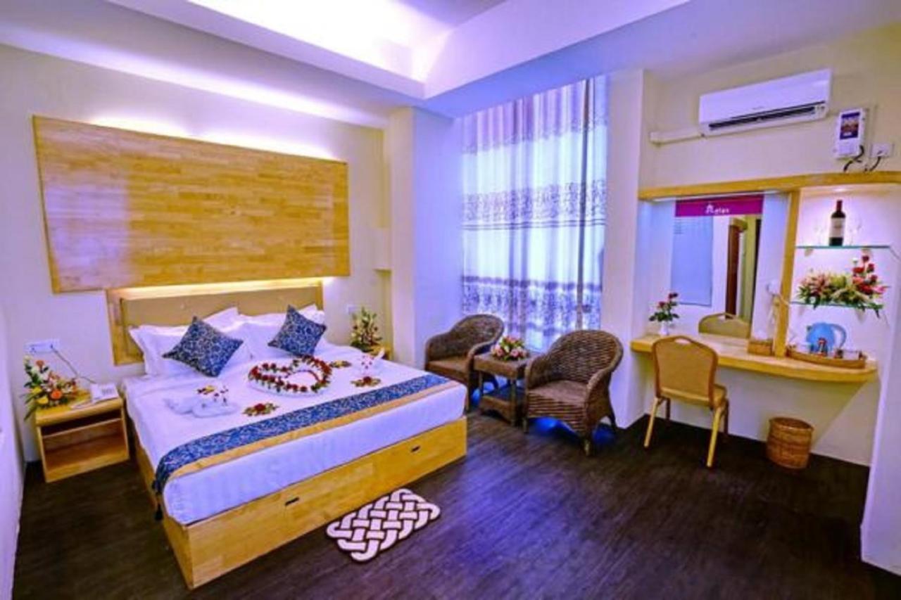 Relax Mandalay Hotel Exterior foto