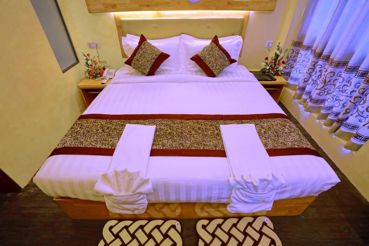 Relax Mandalay Hotel Exterior foto